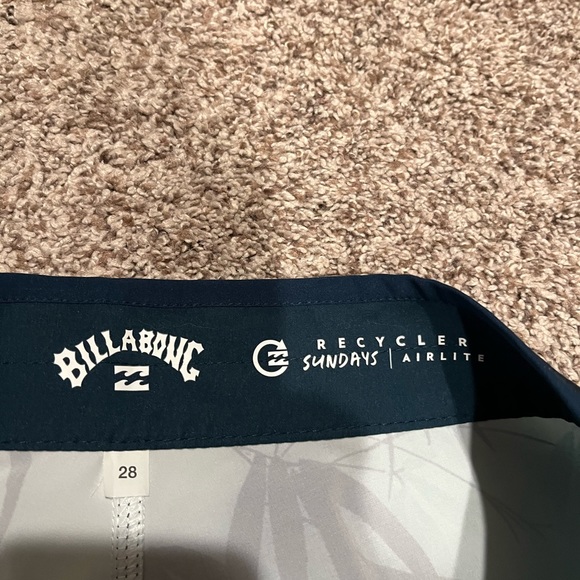 Men’s Billabong Boardshorts size 28 - Picture 3 of 3